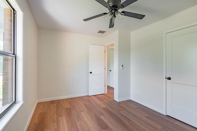 3956 W Wayland Street, Springfield, MO 65807