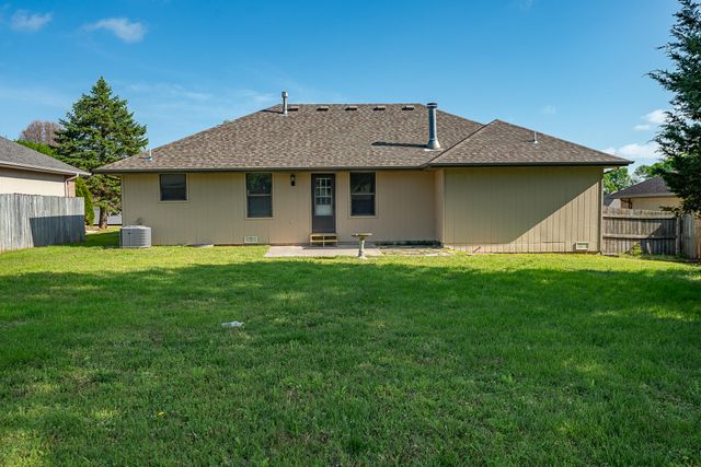 3956 W Wayland Street, Springfield, MO 65807