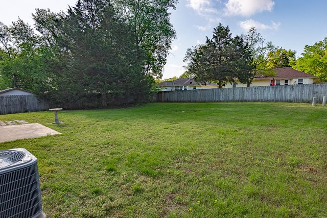 3956 W Wayland Street, Springfield, MO 65807
