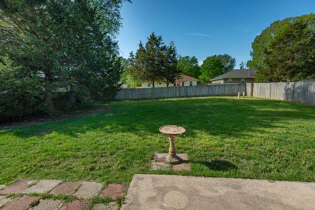 3956 W Wayland Street, Springfield, MO 65807