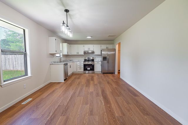 3956 W Wayland Street, Springfield, MO 65807