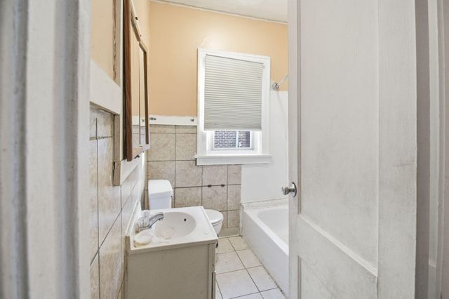 4427 Washington Street, Gary, IN 46408