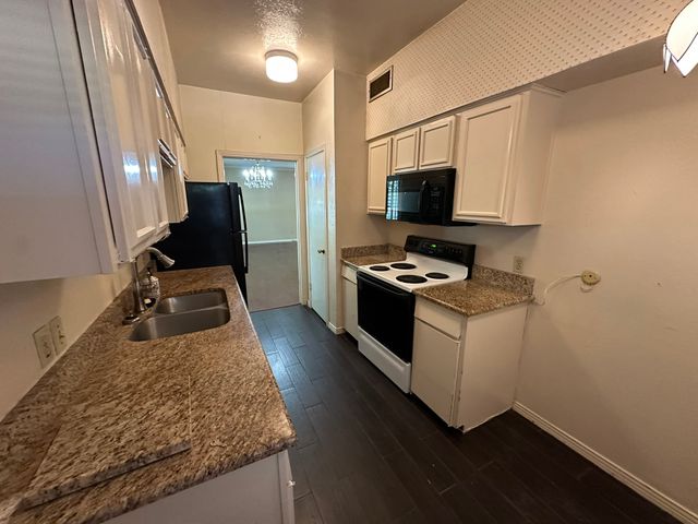 4349 Bellaire Drive S 128S, Fort Worth, TX 76109