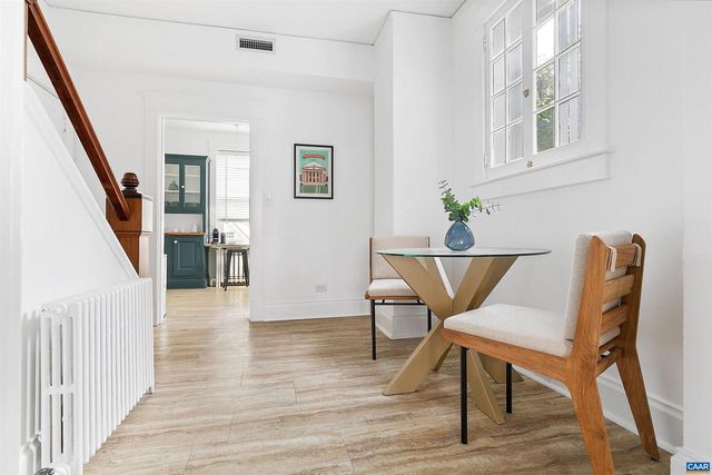 403 ALTAMONT CIR, Charlottesville, VA 22902