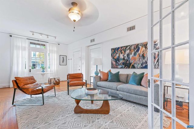 403 ALTAMONT CIR, Charlottesville, VA 22902