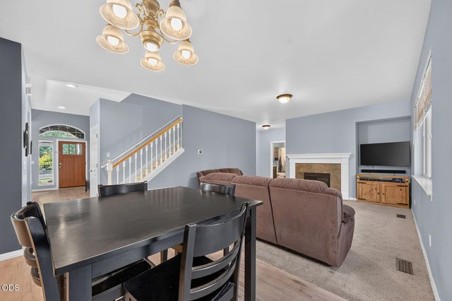 61042 Chamomile Place, Bend, OR 97702
