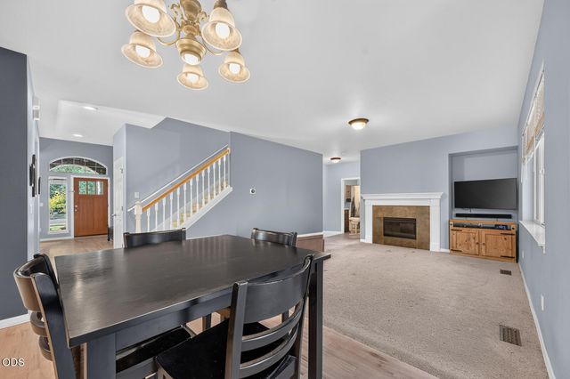 61042 Chamomile Place, Bend, OR 97702