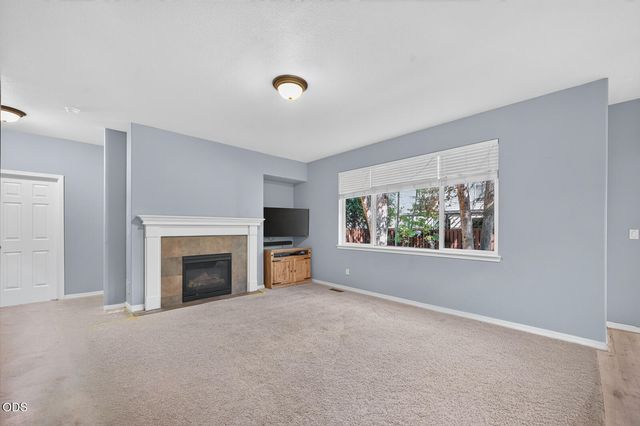 61042 Chamomile Place, Bend, OR 97702