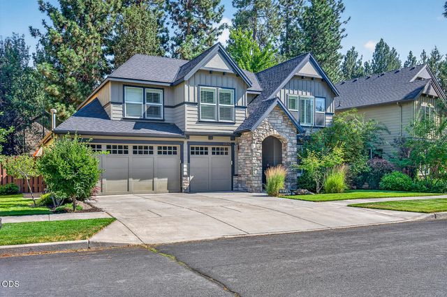 61042 Chamomile Place, Bend, OR 97702