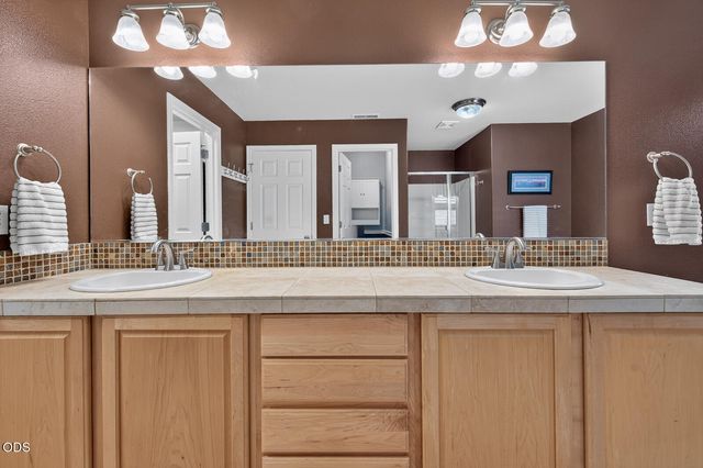 61042 Chamomile Place, Bend, OR 97702