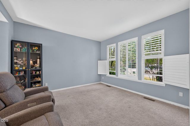 61042 Chamomile Place, Bend, OR 97702