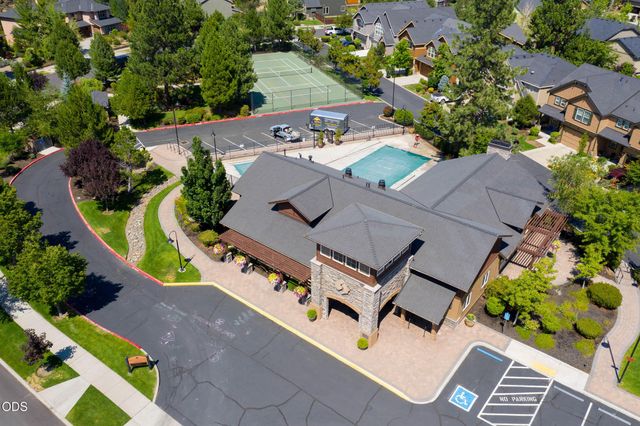 61042 Chamomile Place, Bend, OR 97702
