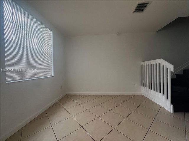 9323 SW 227th St 3-5, Cutler Bay, FL 33190