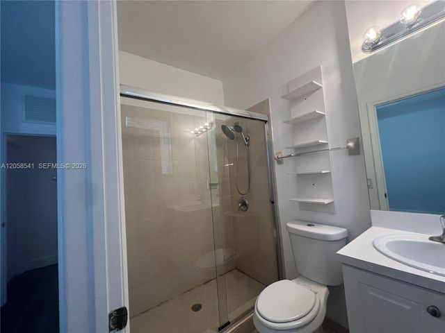 9323 SW 227th St 3-5, Cutler Bay, FL 33190