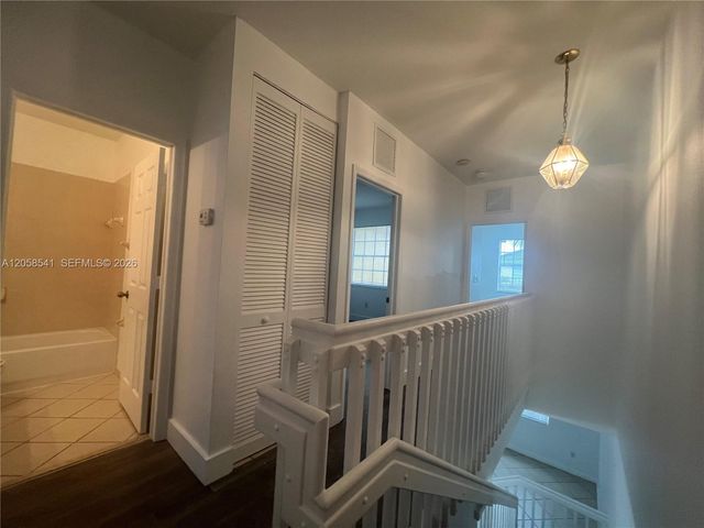 9323 SW 227th St 3-5, Cutler Bay, FL 33190