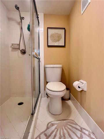 256 Palm DR 6, Naples, FL 34112