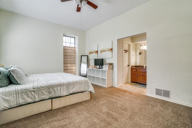 718 Angle Ridge Circle, Garland, TX 75043