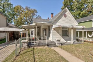 934 W 7th Street, Leavenworth, KS 66048