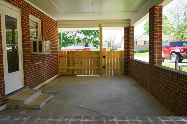 2901 Neil DR, Roanoke, VA 24019
