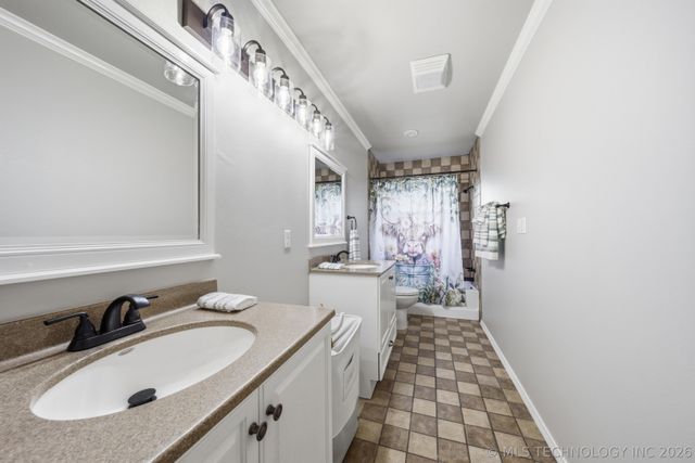 1915 W Taft Avenue, Sapulpa, OK 74067