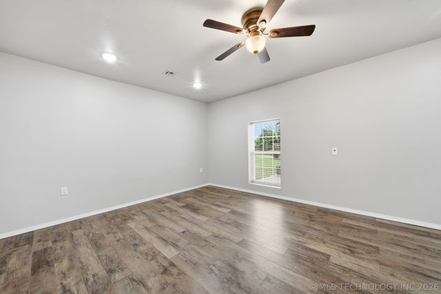 1915 W Taft Avenue, Sapulpa, OK 74067