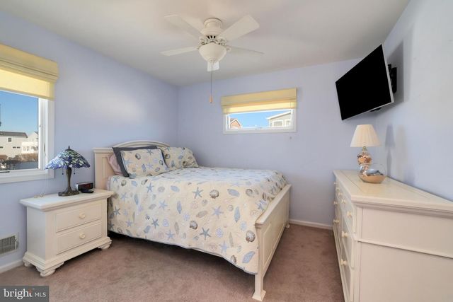 5 W 20TH ST, Long Beach, NJ 08008