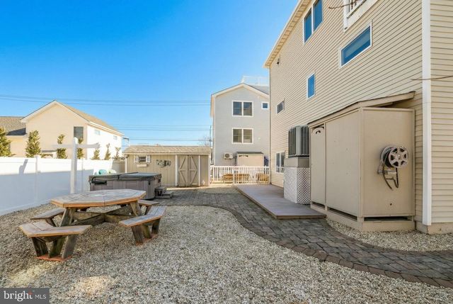 5 W 20TH ST, Long Beach, NJ 08008