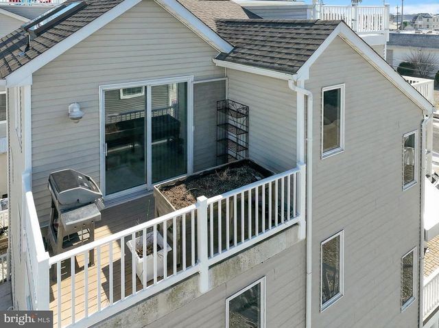 5 W 20TH ST, Long Beach, NJ 08008