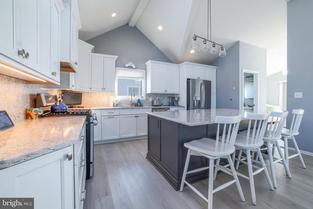 5 W 20TH ST, Long Beach, NJ 08008