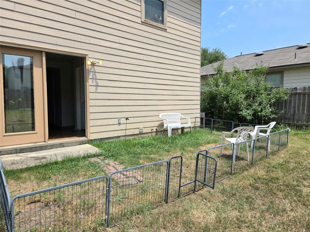 161 Beech DR, Kyle, TX 78640