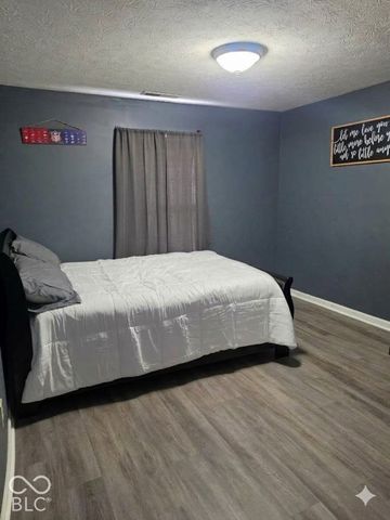 948 Brookshire Drive, Franklin, IN 46131