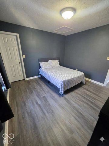 948 Brookshire Drive, Franklin, IN 46131