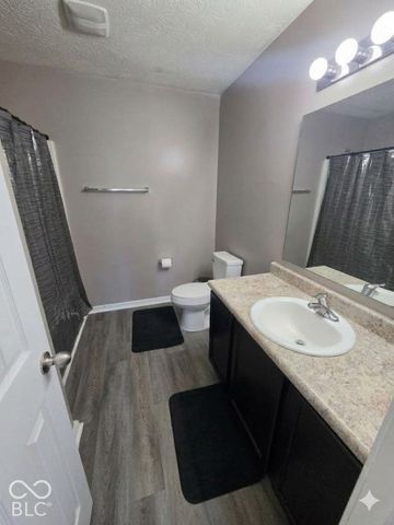 948 Brookshire Drive, Franklin, IN 46131