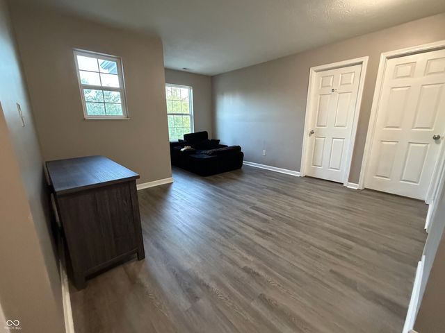 948 Brookshire Drive, Franklin, IN 46131