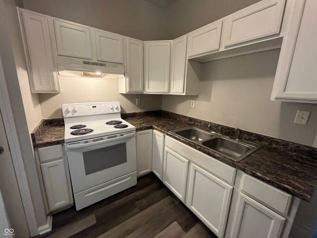 2114 Woodlawn Avenue, Indianapolis, IN 46203