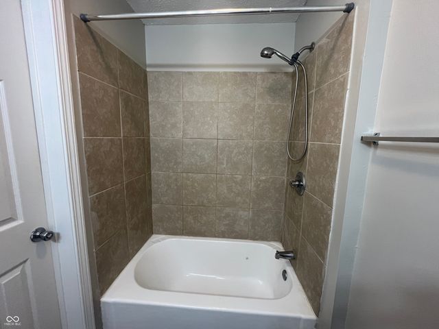2114 Woodlawn Avenue, Indianapolis, IN 46203