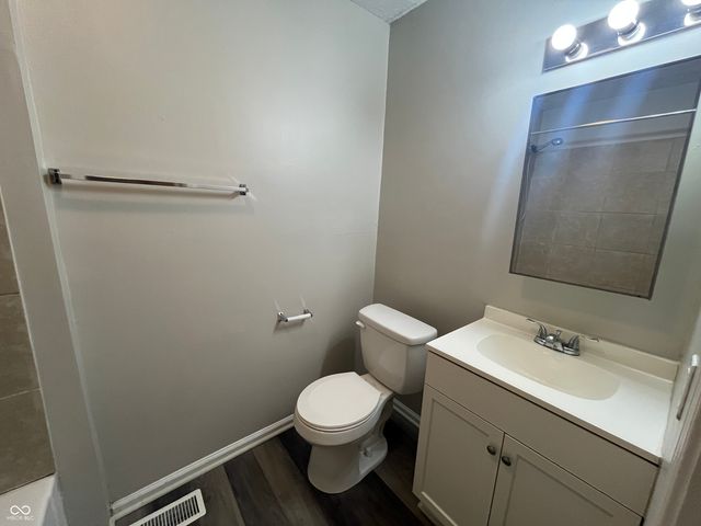 2114 Woodlawn Avenue, Indianapolis, IN 46203