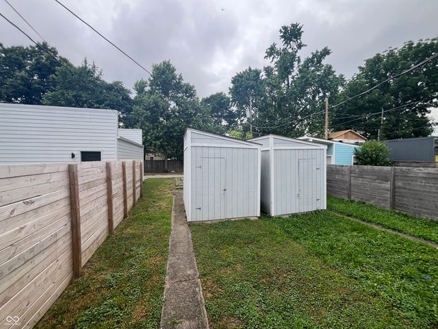 2114 Woodlawn Avenue, Indianapolis, IN 46203