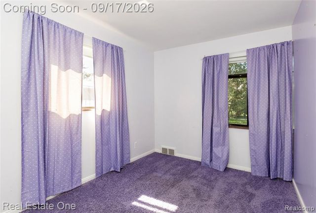 25313 Scotia Road, Huntington Woods, MI 48070