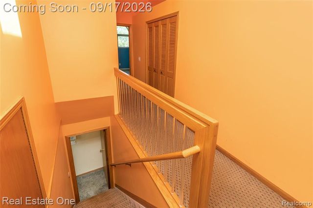 25313 Scotia Road, Huntington Woods, MI 48070