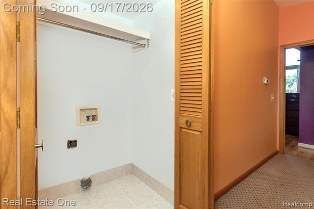 25313 Scotia Road, Huntington Woods, MI 48070
