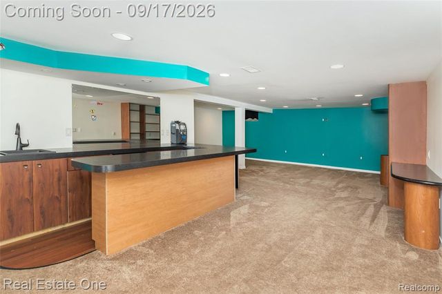 25313 Scotia Road, Huntington Woods, MI 48070