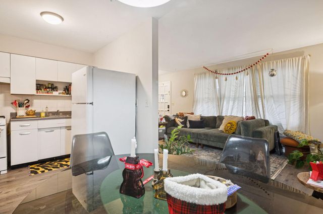 3513 Emerson Avenue S, Minneapolis, MN 55408