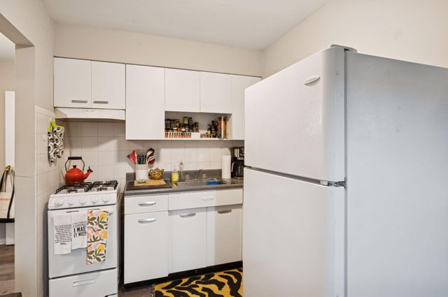 3513 Emerson Avenue S, Minneapolis, MN 55408