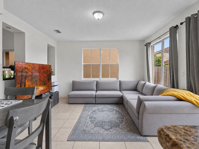 4401 NW 113th Ct, Doral, FL 33178