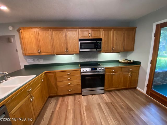 1301 KINGS Road, Neptune Beach, FL 32266
