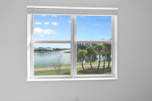 4616 Longwood Lake Square, Westlake, FL 33470