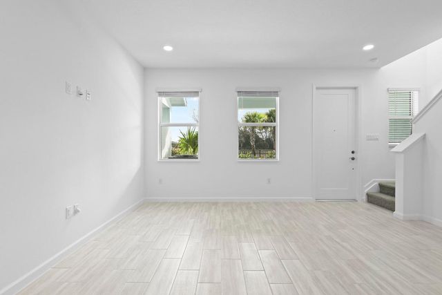 4616 Longwood Lake Square, Westlake, FL 33470