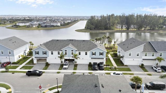 4616 Longwood Lake Square, Westlake, FL 33470