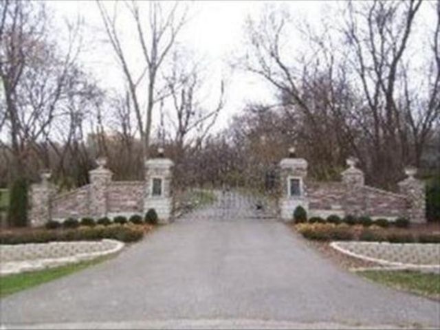7001 Foxfire Drive, Crystal Lake, IL 60012